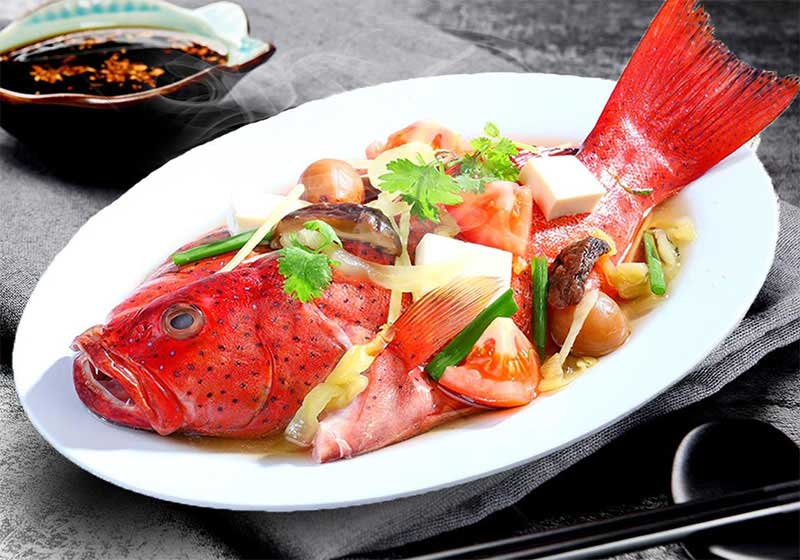 cá mú đỏ hấp hành gừng