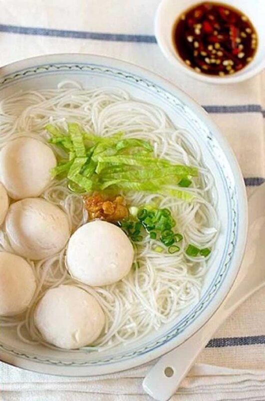 Bún Chả Cá Viên Basa Nấu Ngót