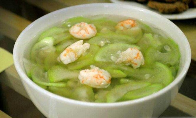 Canh Bầu Nấu Nõn Tôm Đất