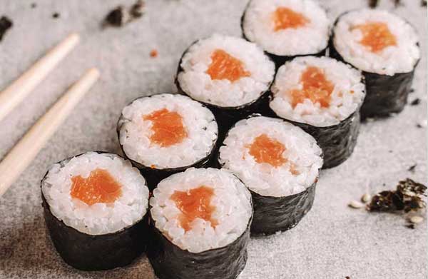 Hosomaki là món sushi mảnh