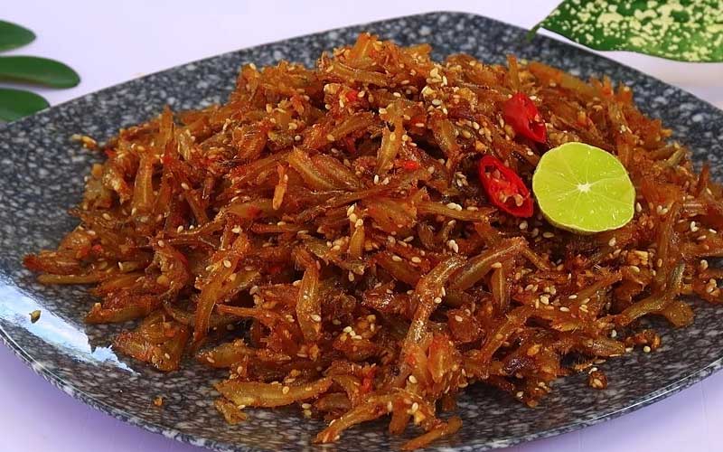 Cách chế biến khô cá cơm rim mắm tỏi ớt