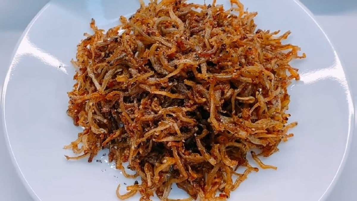 Cách làm khô cá cơm kho tiêu