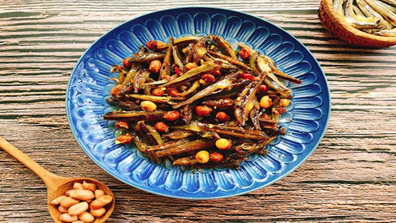 Cách làm khô cá cơm rim tóp mỡ