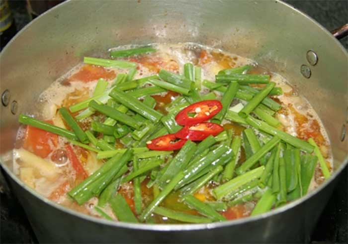 Cách nấu canh chua cá chỉ vàng