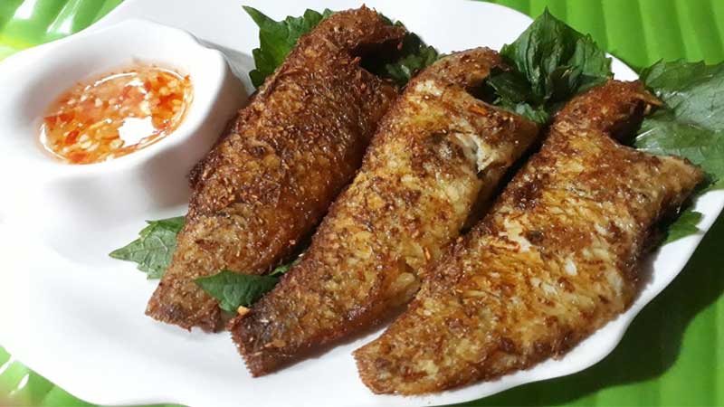 cá mó chiên sả ớt
